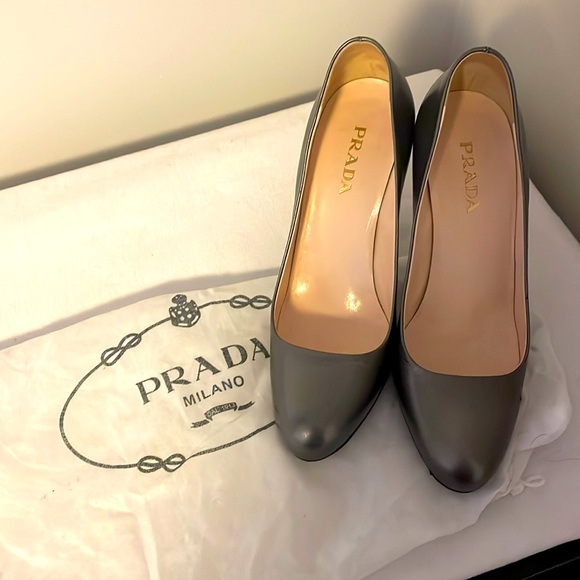 Prada stiletto pumps silver metallic size 38 (7.5-8) - Picture 4 of 13
